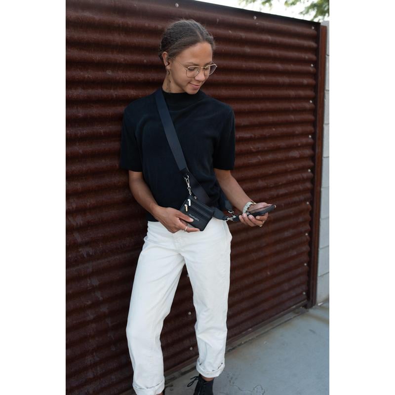 👍Essential for travel-Phone Strap with Zippered Pouch🎉